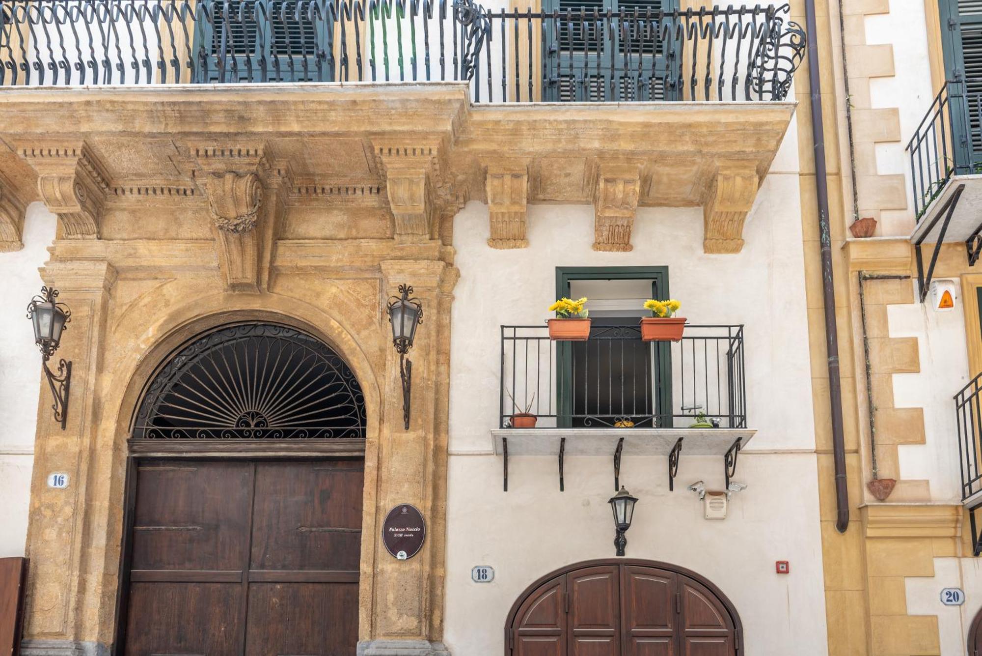 Good Vibes Apartment Nel Centro Storico Palermo Exteriör bild